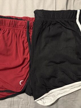 ZYIA Women’s Double Mesh Shorts in Black and Red